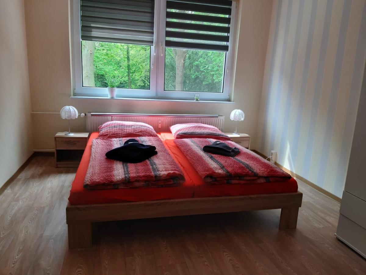 Ferienwohnung "Am Schlosspark" Neetzow Exterior foto