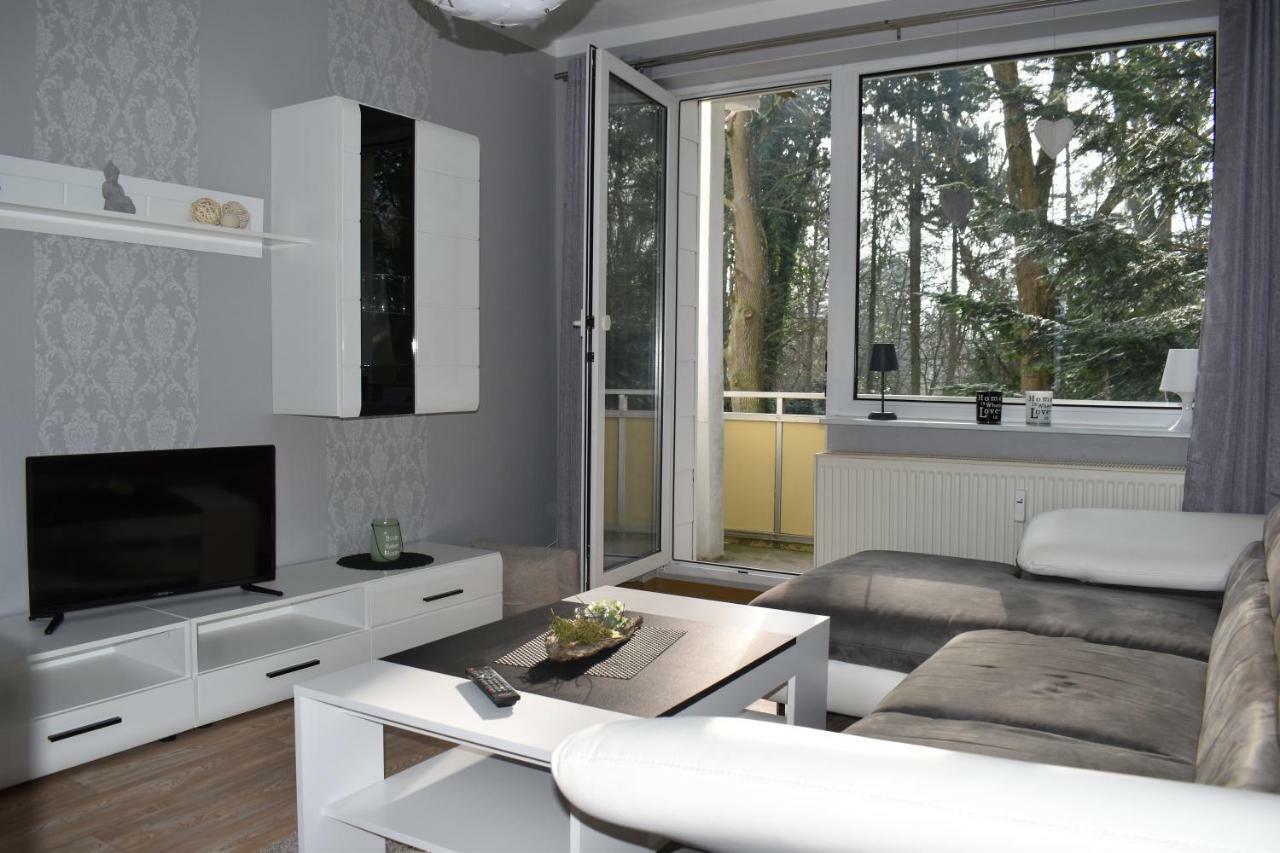 Ferienwohnung "Am Schlosspark" Neetzow Exterior foto